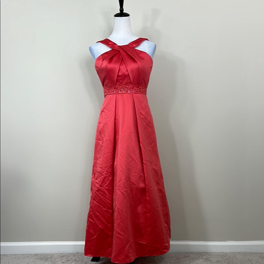 Elegant Red Evening Gown Size 2